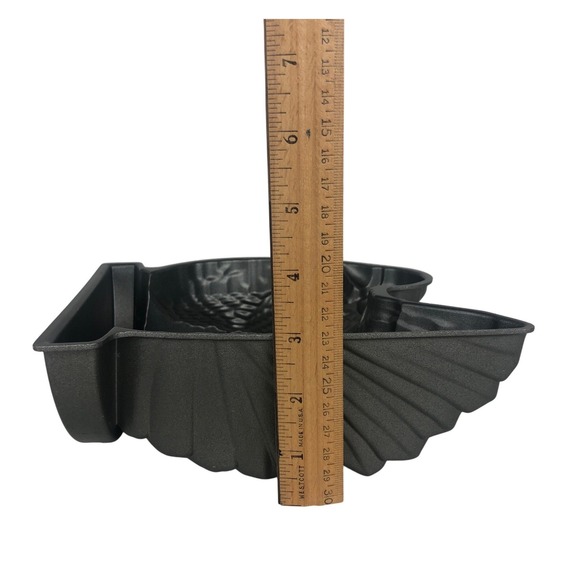 Cast Aluminum Turkey Shaped Cake Pan Thanksgiving Holiday Baking Mold - Picture 5 of 8